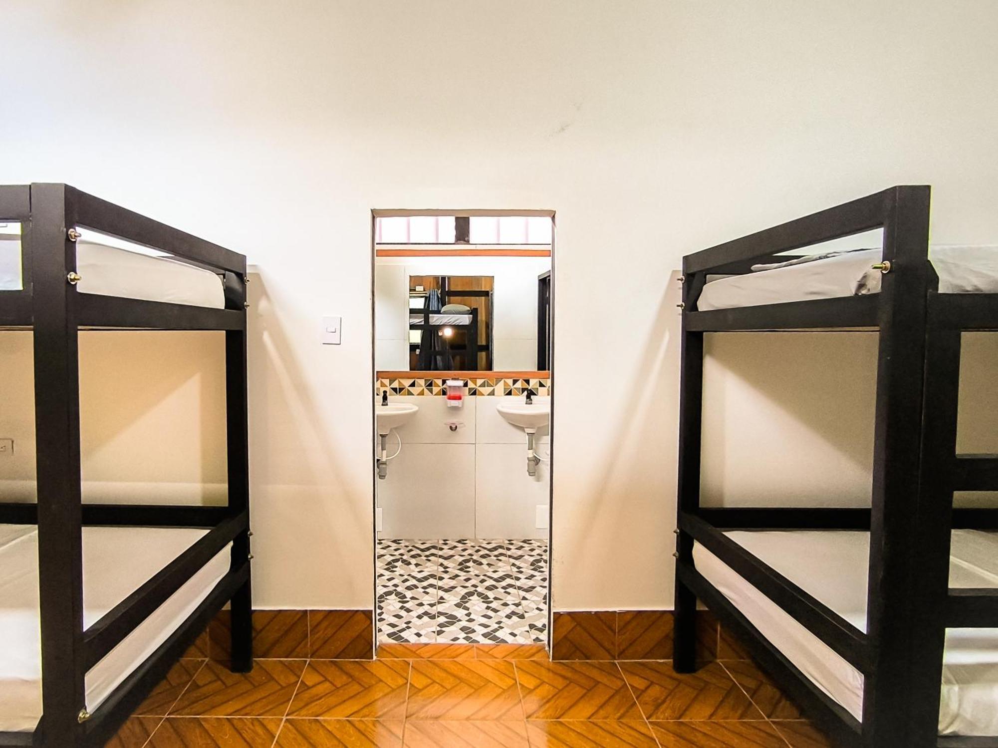 Hostel Casa De Las Palmas Tours Leticia Buitenkant foto